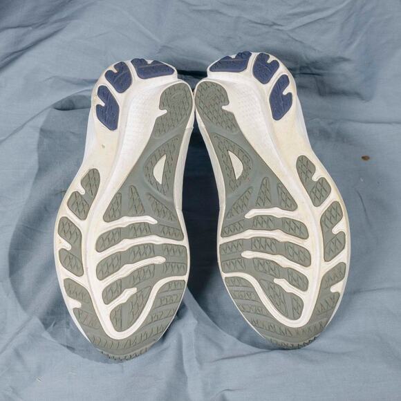 ASICS Women's Gel Kayano Gray Running Shoes Sneakers 1012B357-001 Size 10.5 - Picture 4 of 5